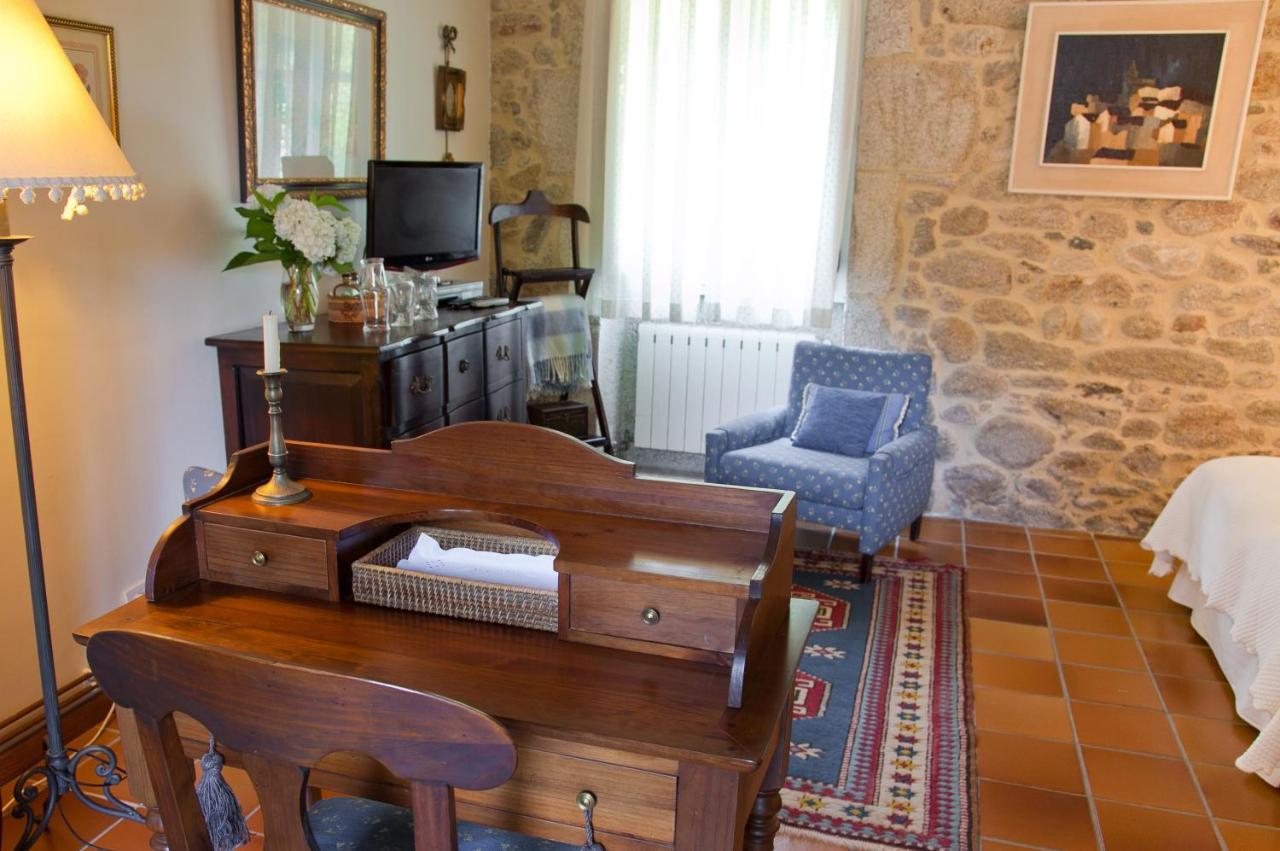 Entre Os Rios - Casa Rural Y Enoturismo Pobra Do Caraminal Exteriör bild