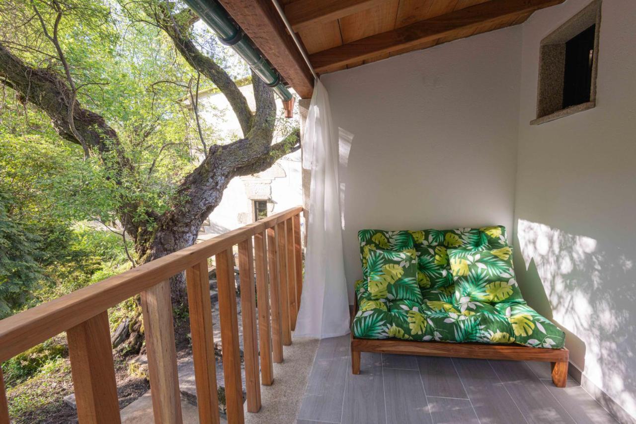 Entre Os Rios - Casa Rural Y Enoturismo Pobra Do Caraminal Exteriör bild