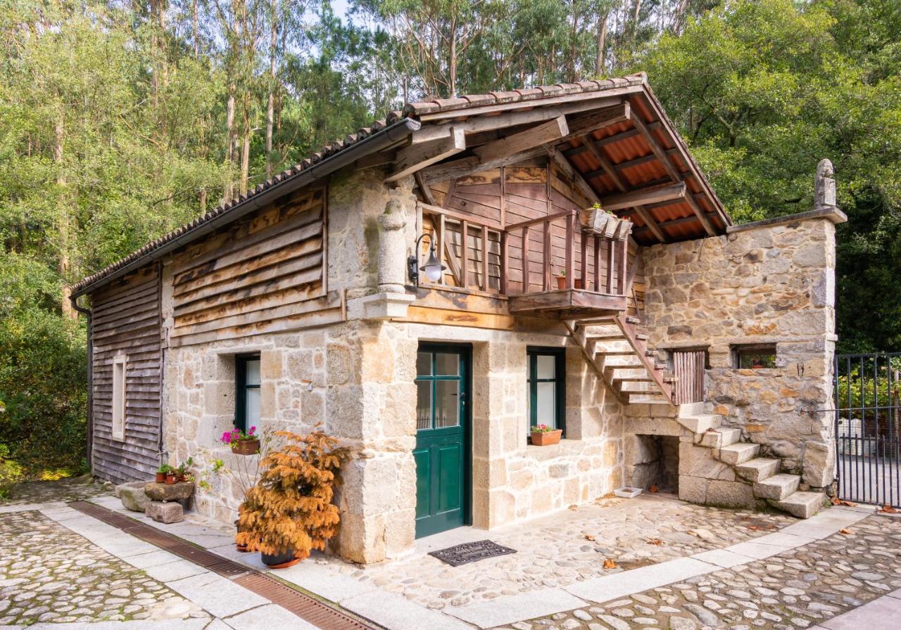 Entre Os Rios - Casa Rural Y Enoturismo Pobra Do Caraminal Exteriör bild