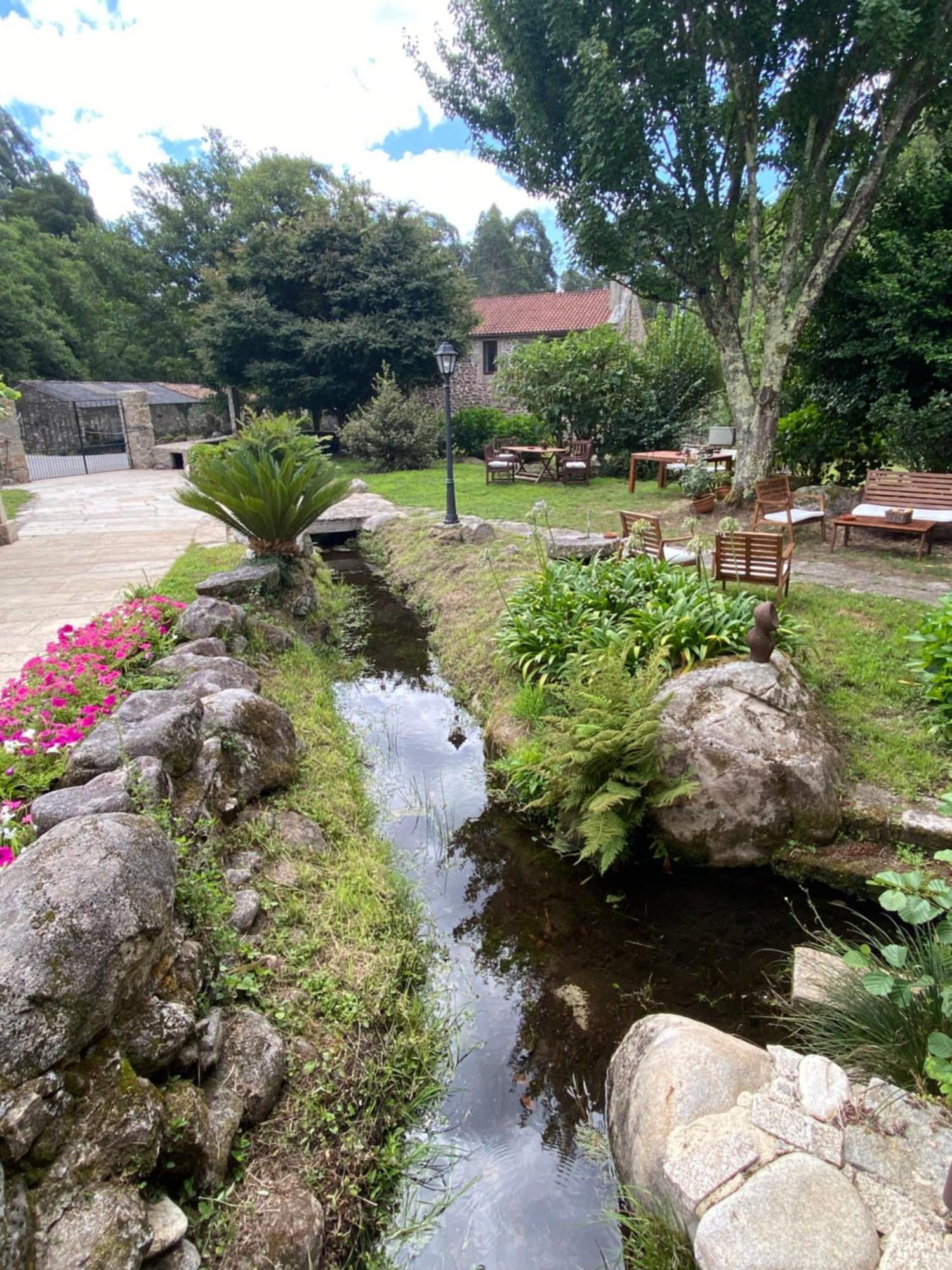 Entre Os Rios - Casa Rural Y Enoturismo Pobra Do Caraminal Exteriör bild